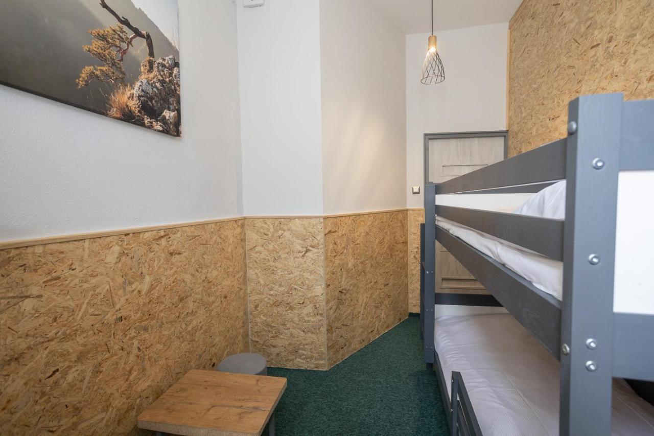 Hostel 33 Вроцлав Экстерьер фото