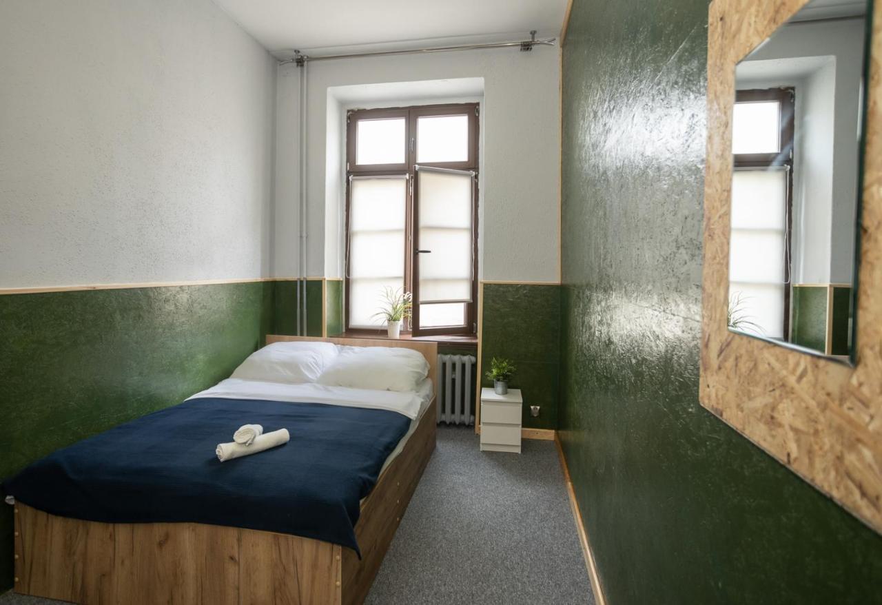 Hostel 33 Вроцлав Экстерьер фото