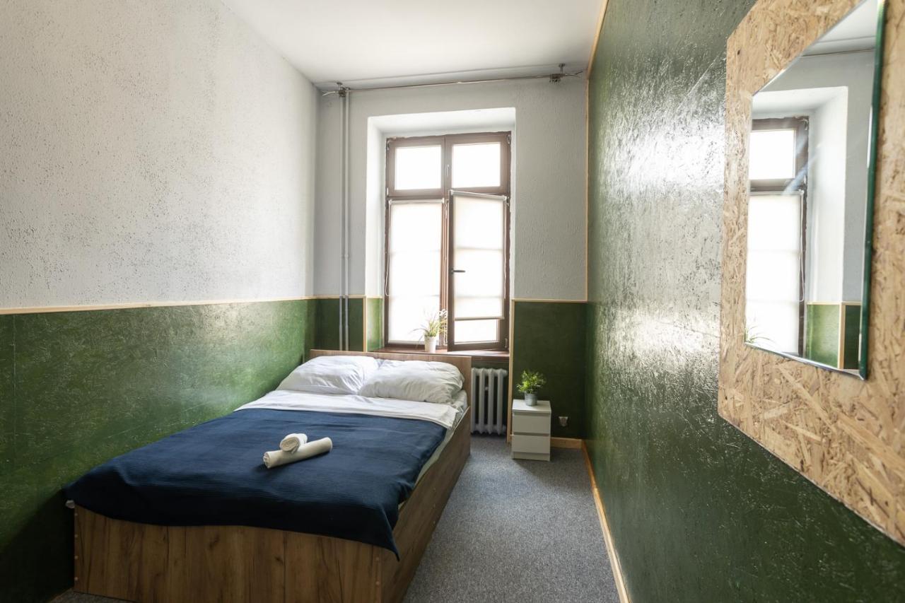 Hostel 33 Вроцлав Экстерьер фото