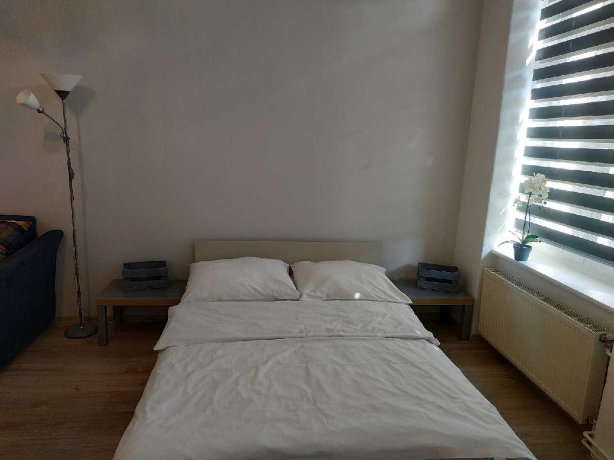 Hostel 33 Вроцлав Экстерьер фото
