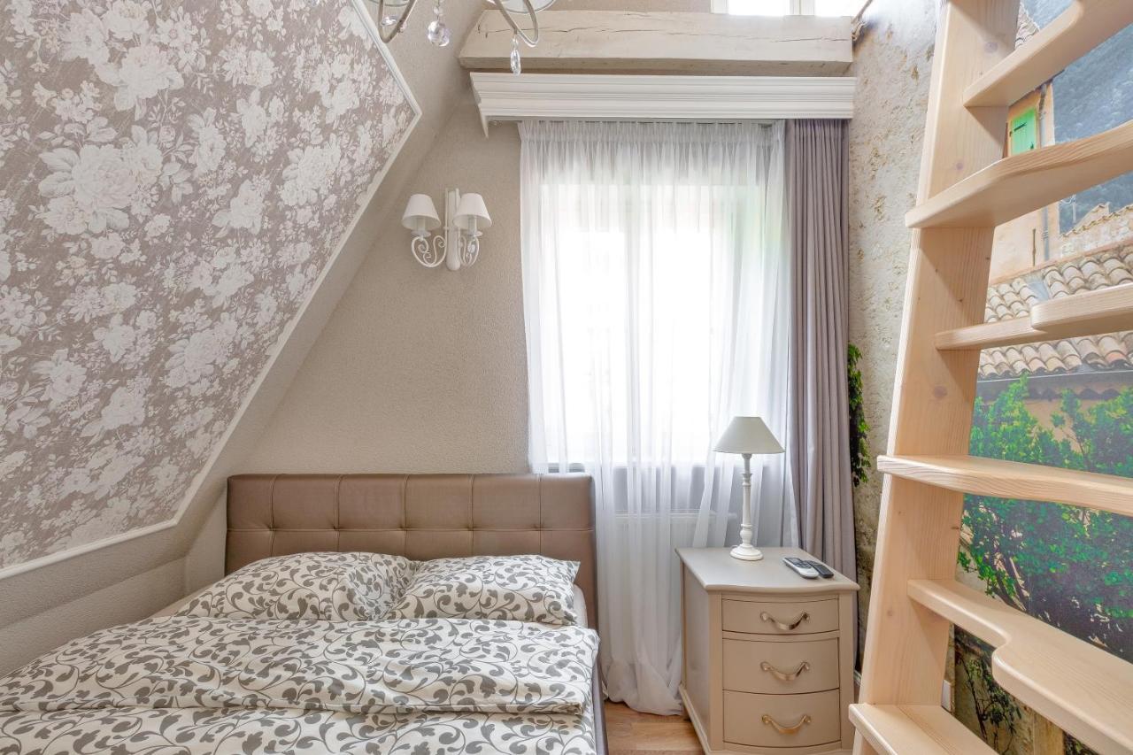 Hostel 33 Вроцлав Экстерьер фото