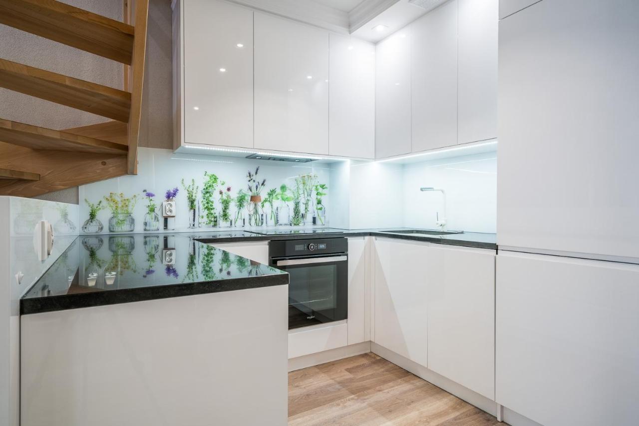 Hostel 33 Вроцлав Экстерьер фото